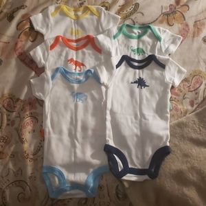 Carters 5 Pack Bodysuits Size NB